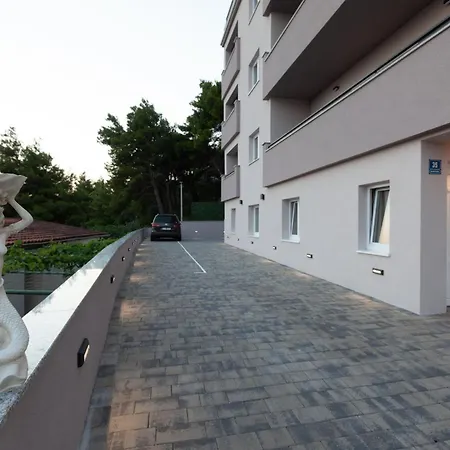 Bella Figura Ii *